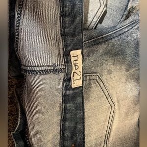 Floral-Patterned High-Waisted Denim Shorts